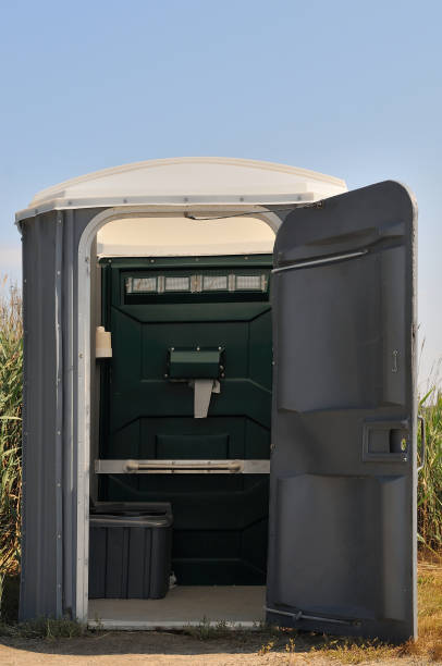 Best Porta potty delivery and setup  in Toledo, OH