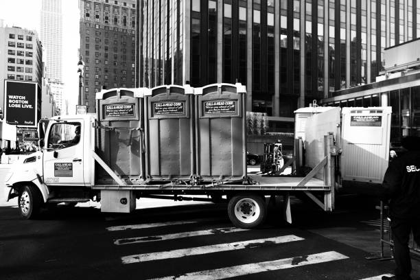 Portable Toilet Options We Offer in Toledo, OH